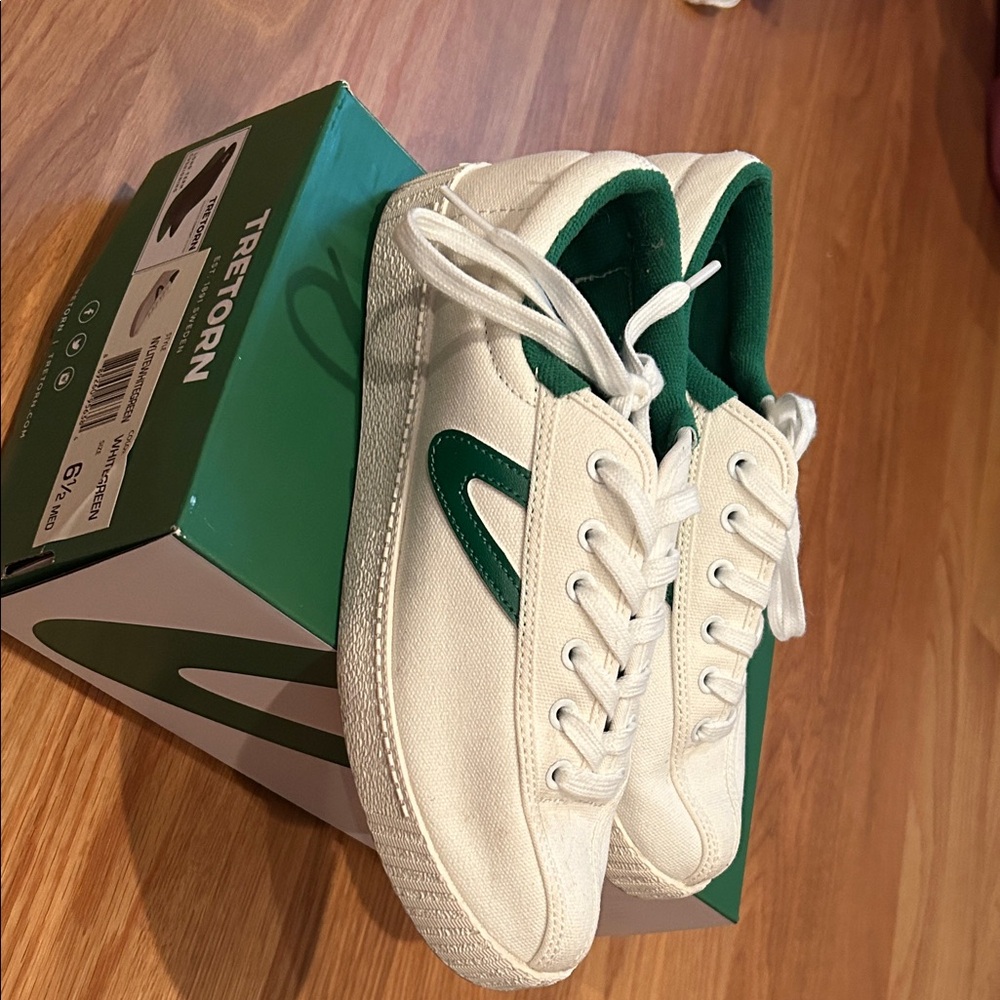 Tretorn Classic White Sneakers with Green Detail